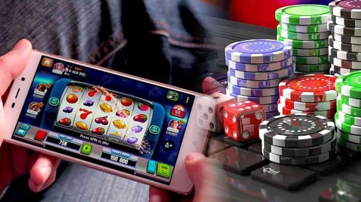 Người dùng Việt Nam dùng điện thoại truy cập nền tảng 123 b 123
